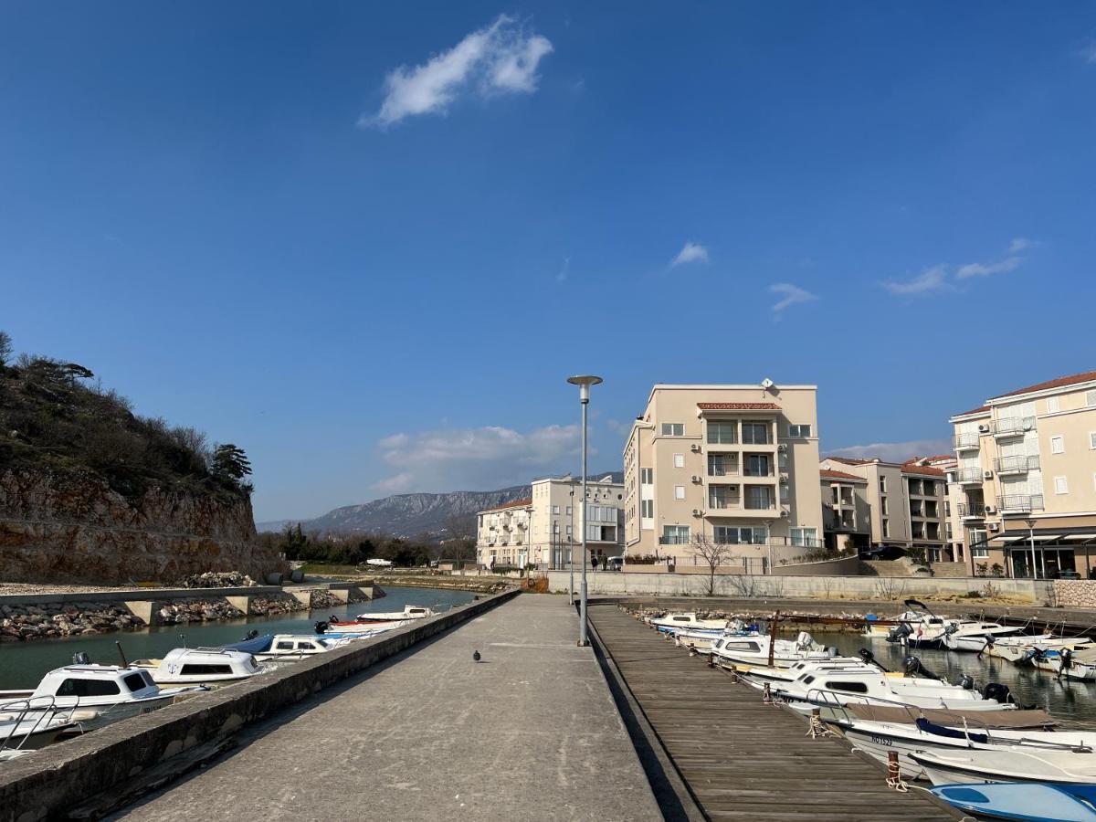 Studio Apartment Marina Mel Novi Vinodolski Dış mekan fotoğraf