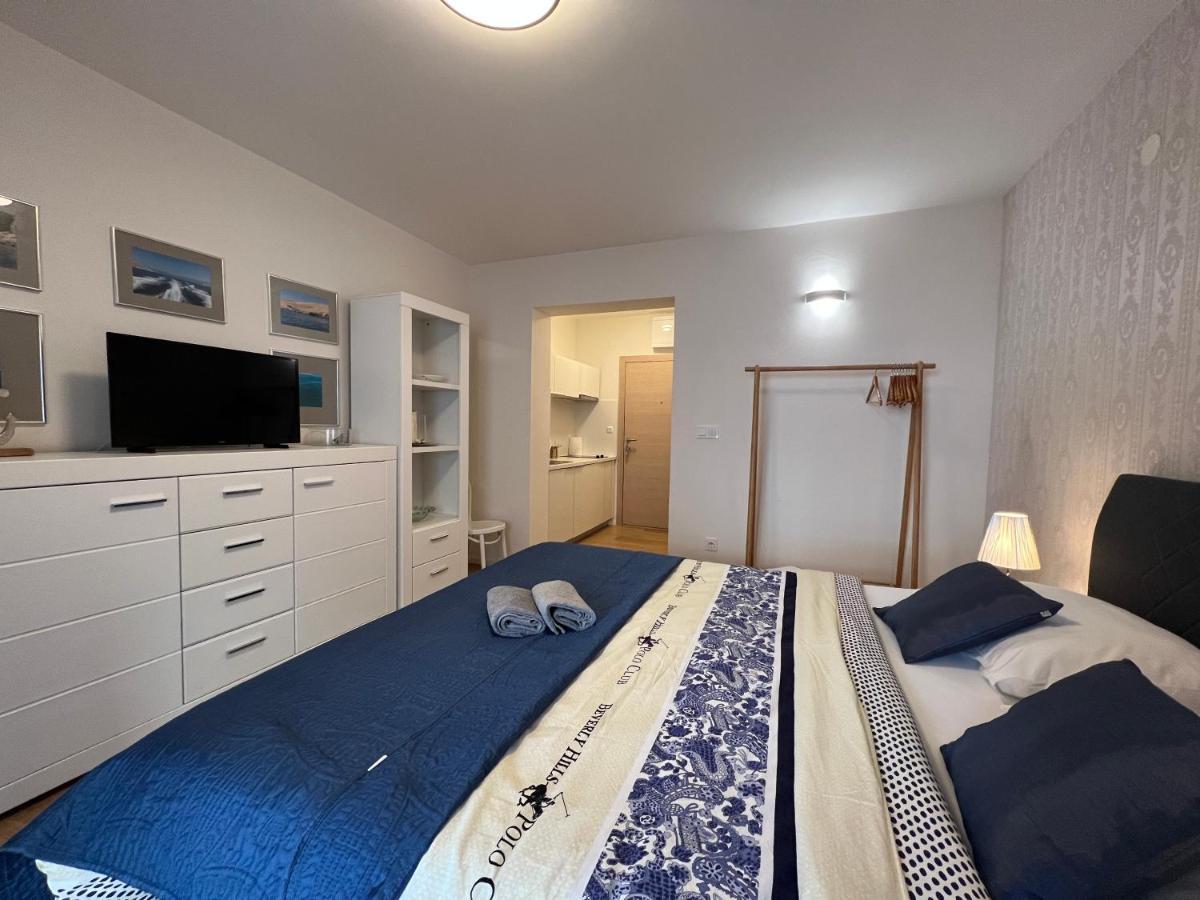 Studio Apartment Marina Mel Novi Vinodolski Dış mekan fotoğraf